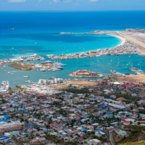 Isla St. Maarten y Panamá